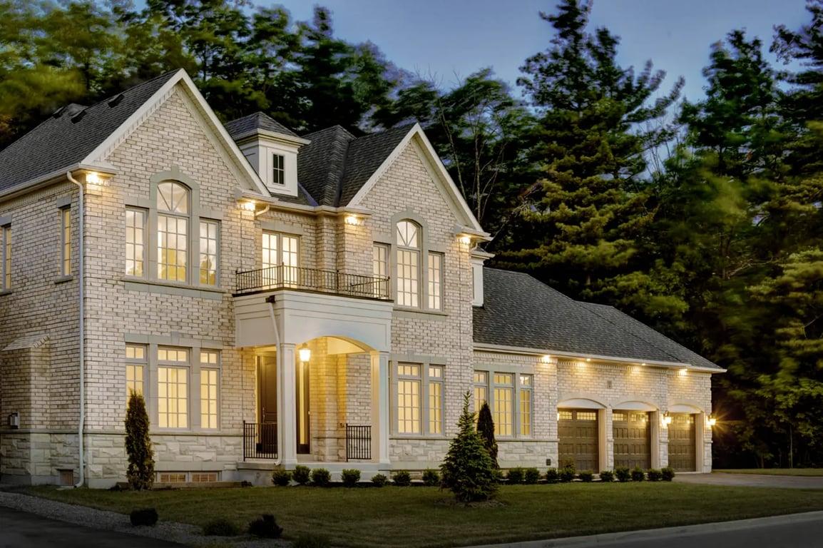 Eagle Peak Private Residences
