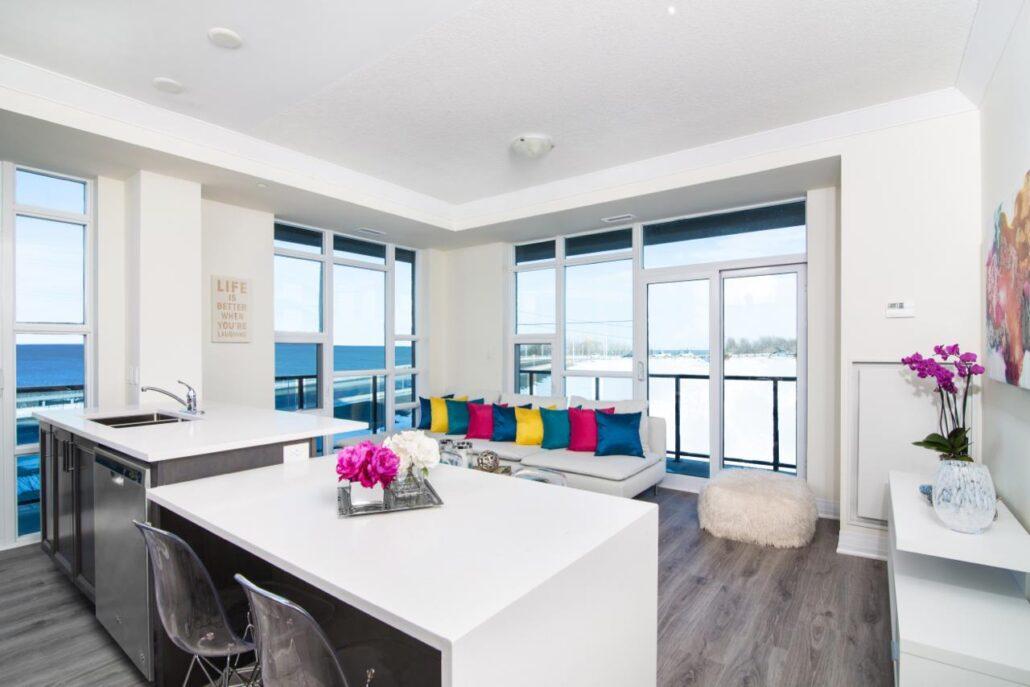 CoMo Condos