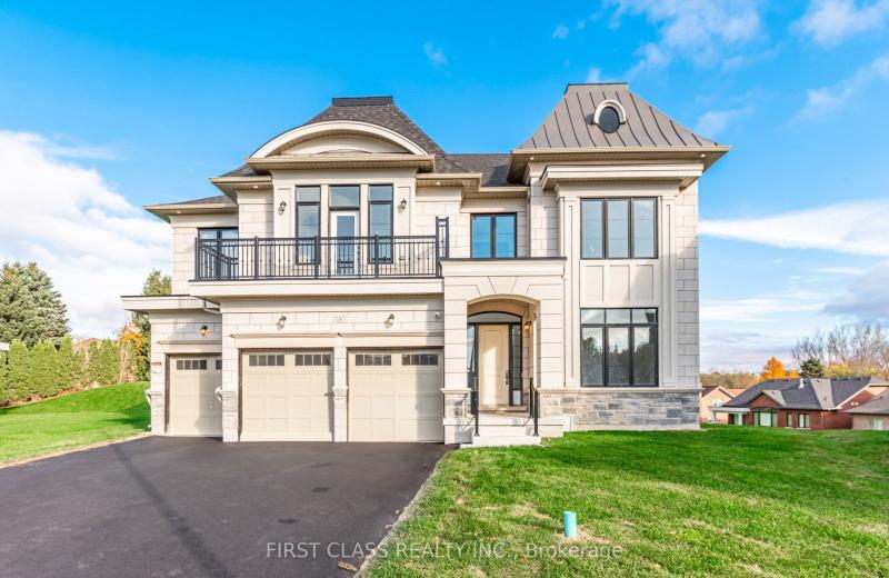 15 Kenneth Campbell Court, Aurora, ON L4G 5Z4