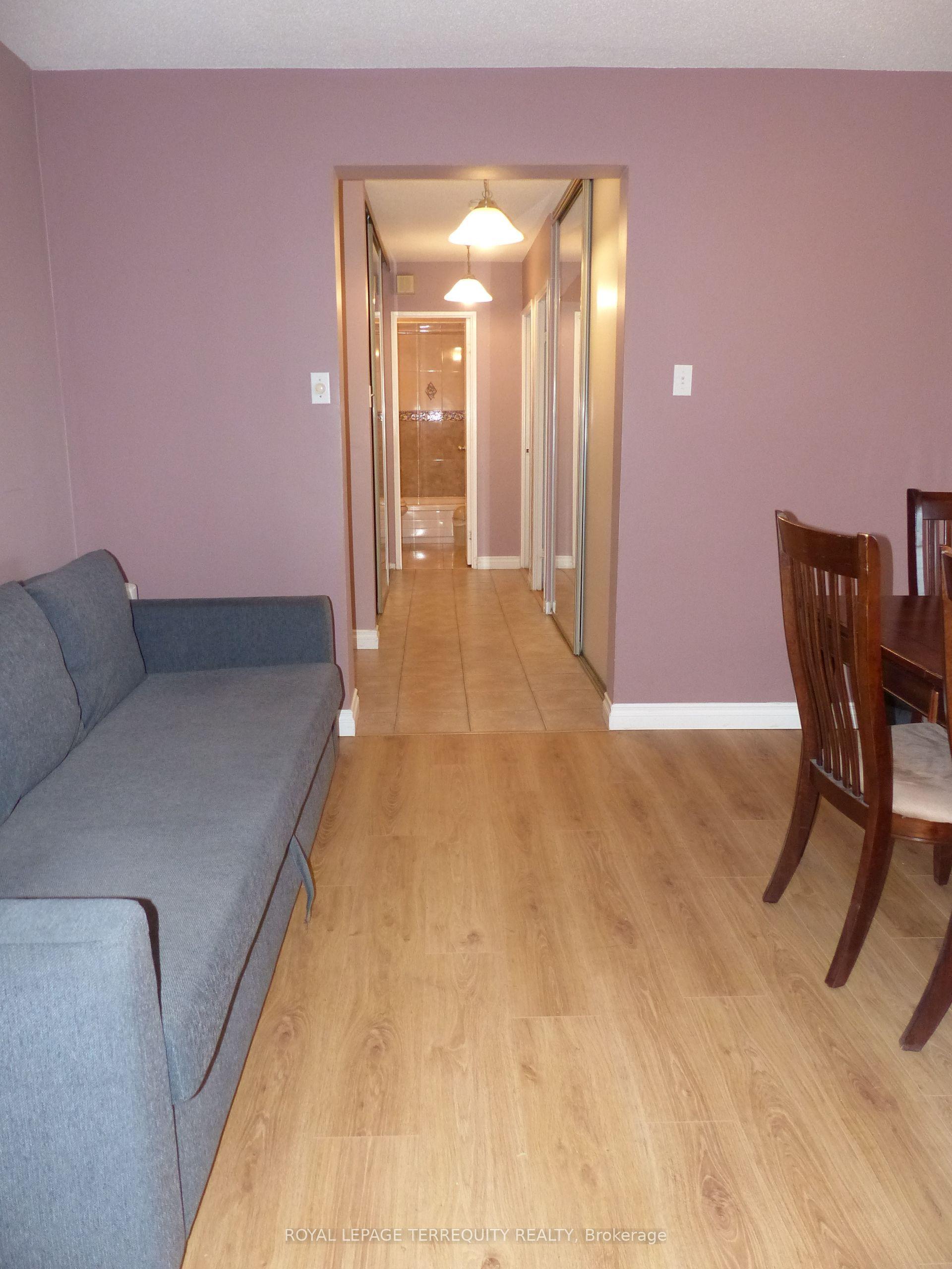 177 Linus Road 906, Toronto, ON M2J 4S5