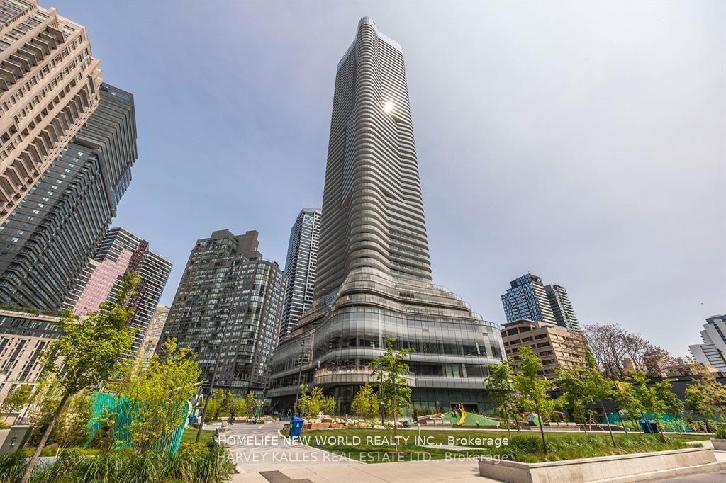 11 WELLESLEY Street W 4108 ENSUITE, Toronto, ON M4Y 0G4
