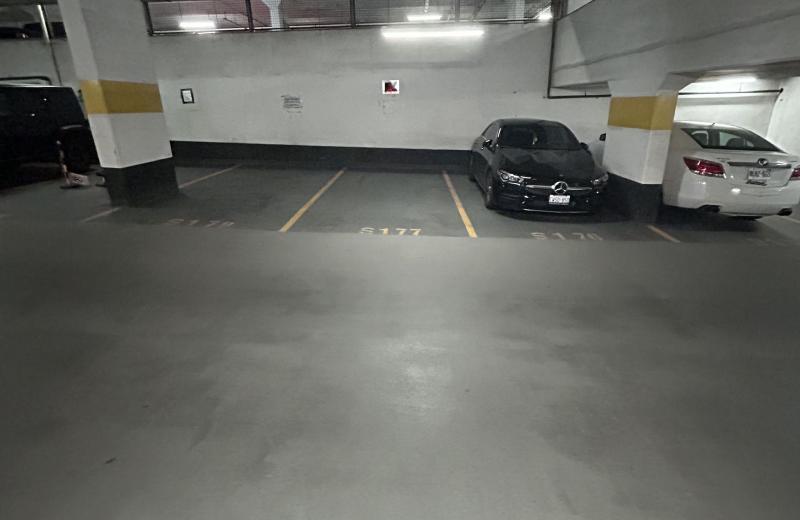 15 Fort York Boulevard, Toronto, ON M5V 3Y4