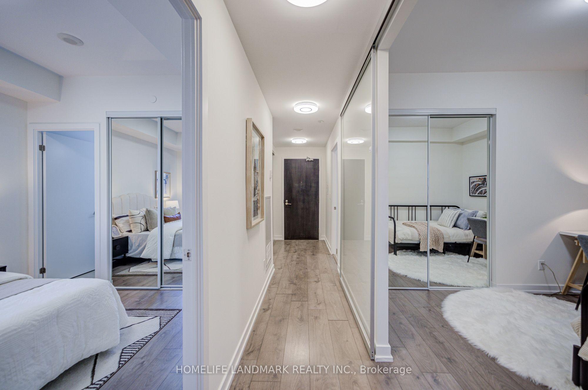 297 College Street 901, Toronto, ON M5T 1S2