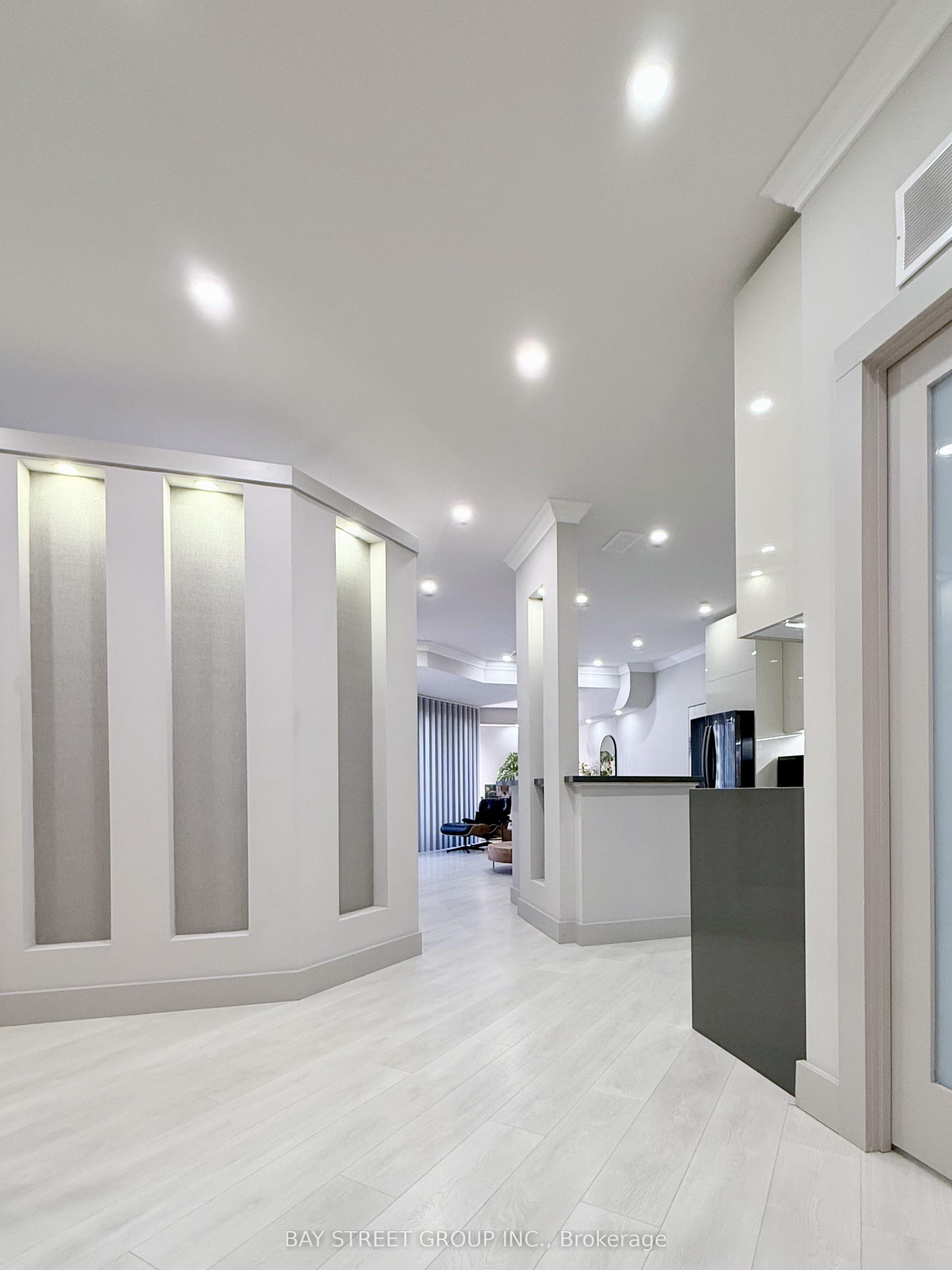 55 Harbour Square 606, Toronto, ON M5J 2L1