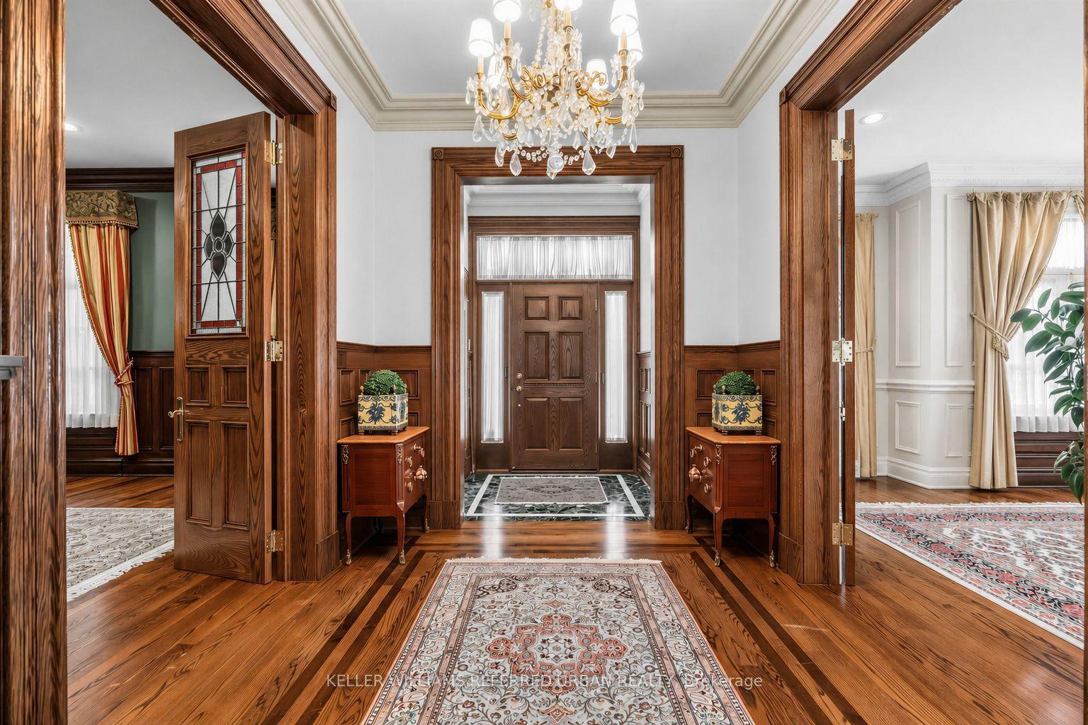 44 Cotswold Crescent, Toronto, ON M2P 1N2
