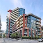 50 Bruyeres Mews 1009, Toronto, ON M5V 0H8