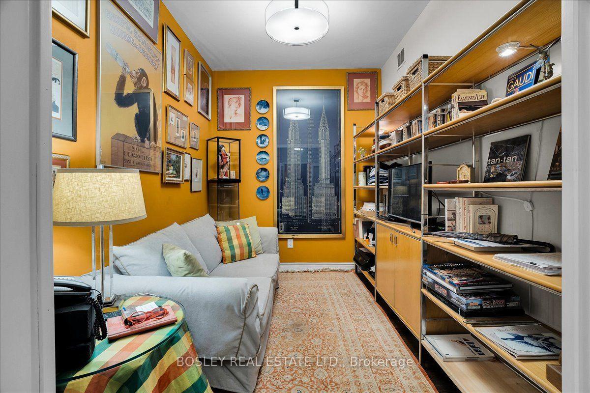 77 McMurrich Street 306, Toronto, ON M5R 3V3