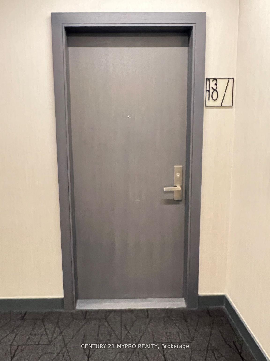 50 Forest Manor Road 1310, Toronto, ON M2J 0E3