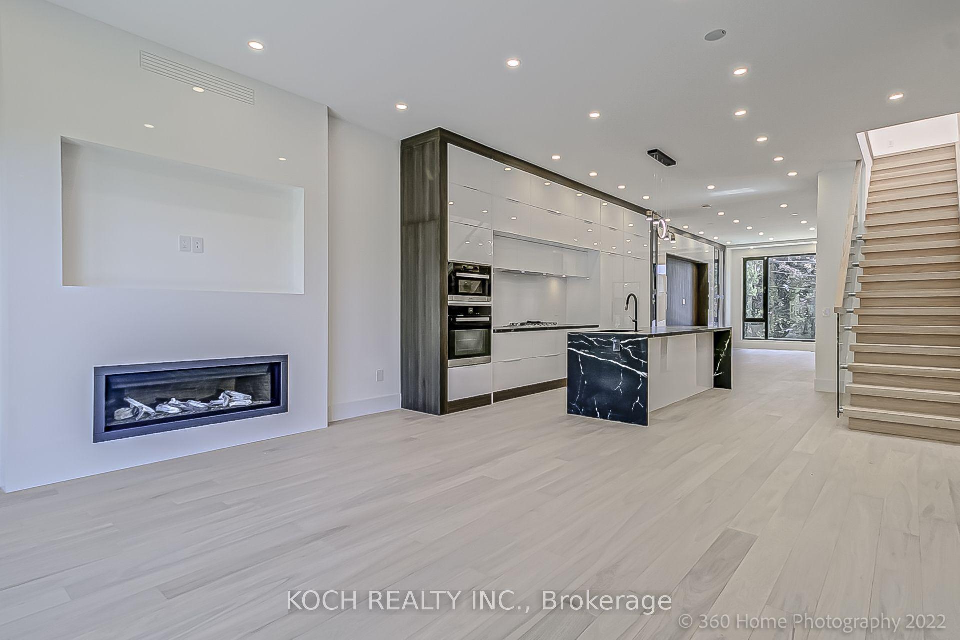 184 Falkirk Street, Toronto, ON M5M 4K6