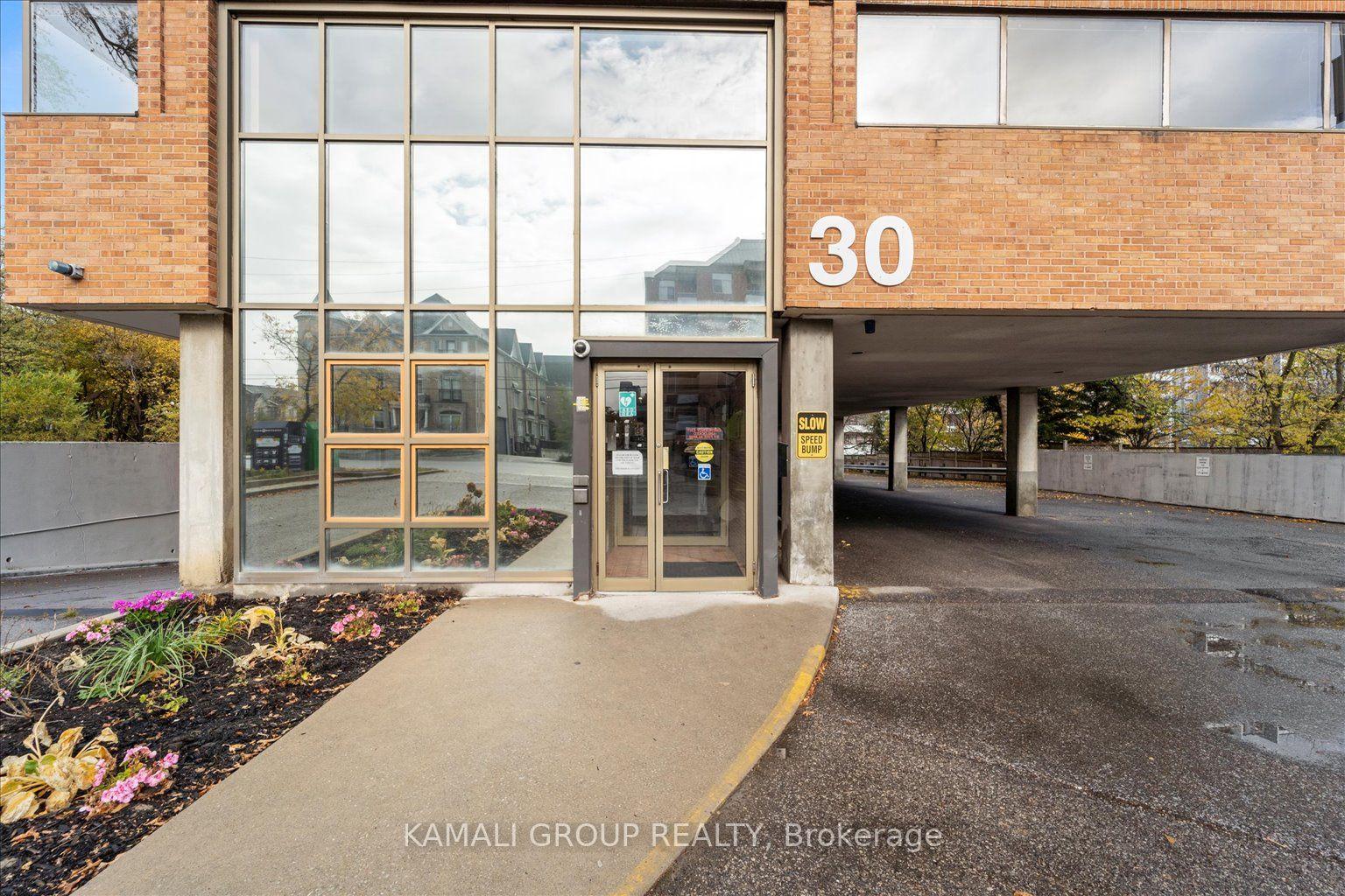 30 Drewry Avenue Floor 4, Toronto, ON M2M 4C4