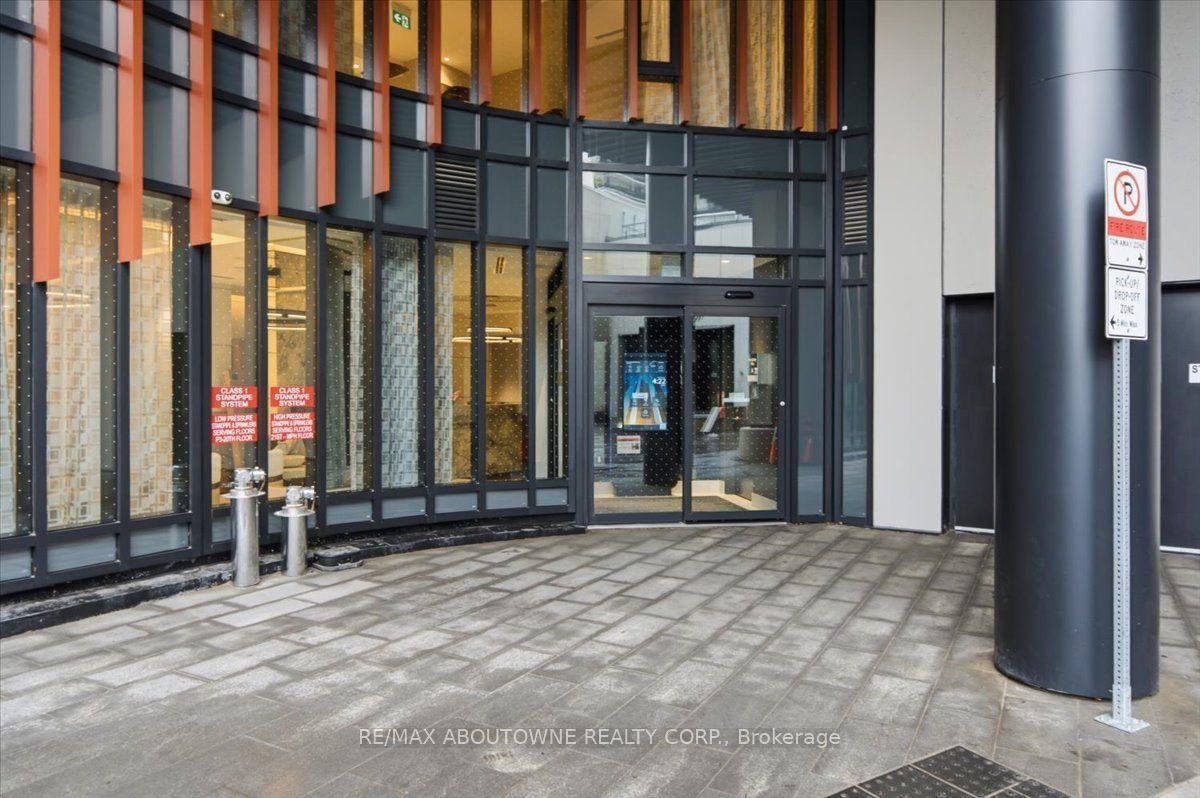 5858 Yonge Street 1623, Toronto, ON M2M 0C6