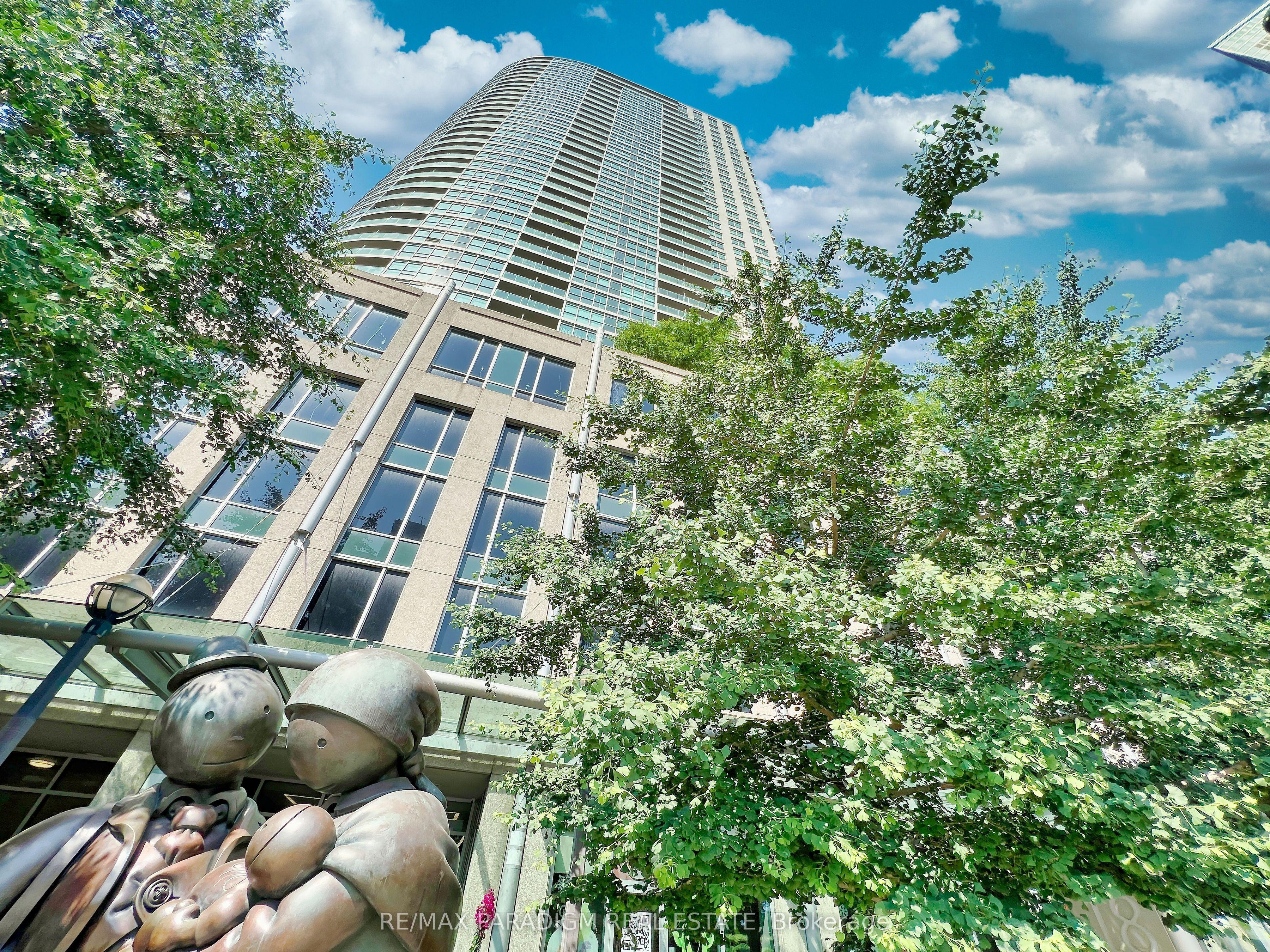 18 Yonge Street 3713, Toronto, ON M5E 1Z8