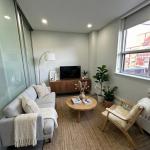 15 Walmer Road 906, Toronto, ON M5R 2X1
