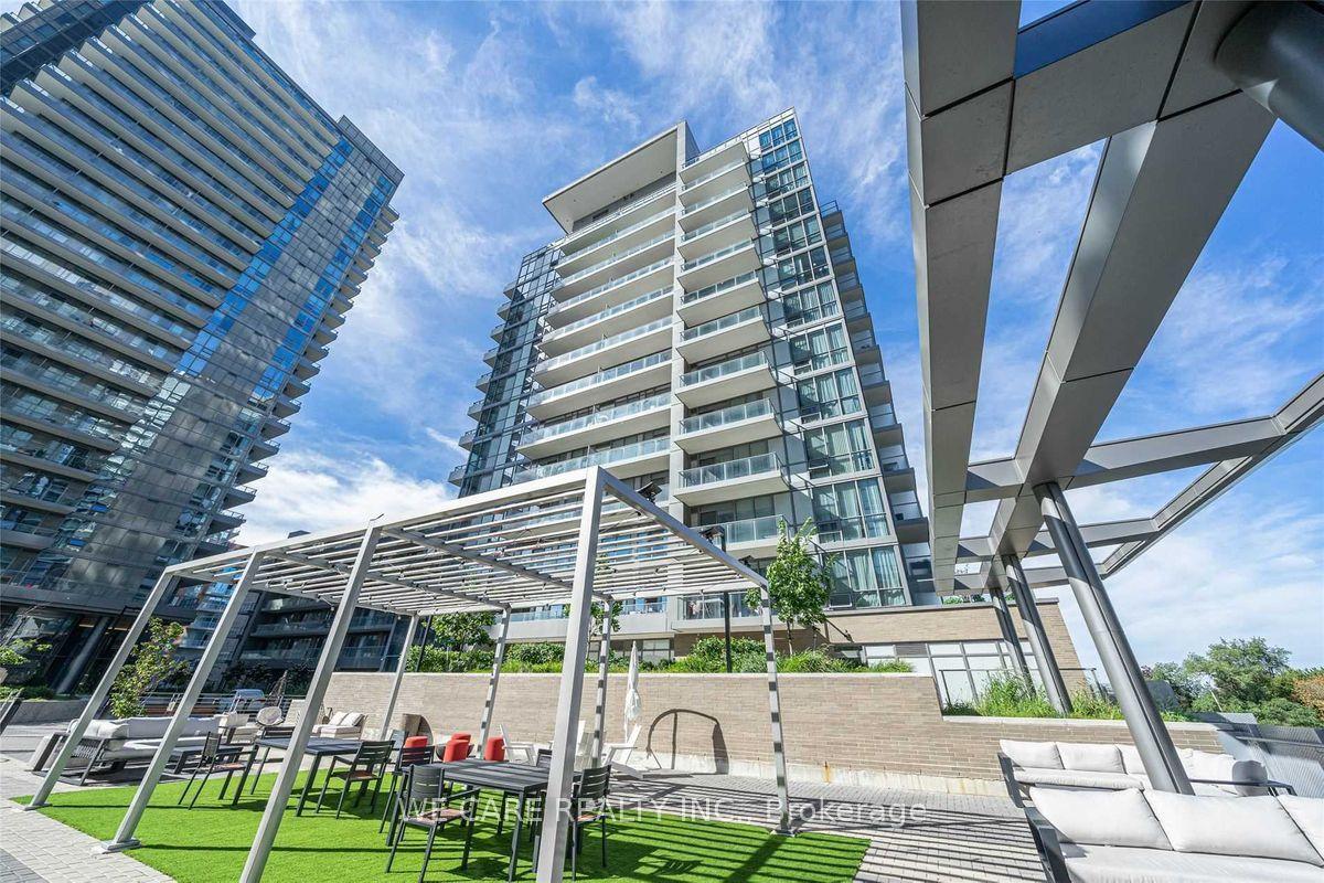 52 Forest Manor Road 305, Toronto, ON M2J 0E2