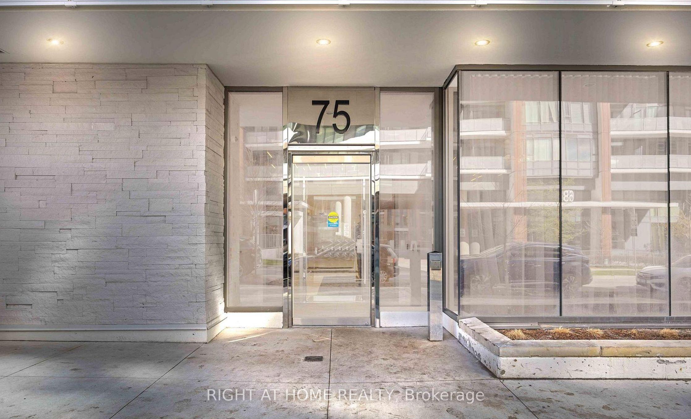 75 Canterbury Place 1612, Toronto, ON M2N 0L2
