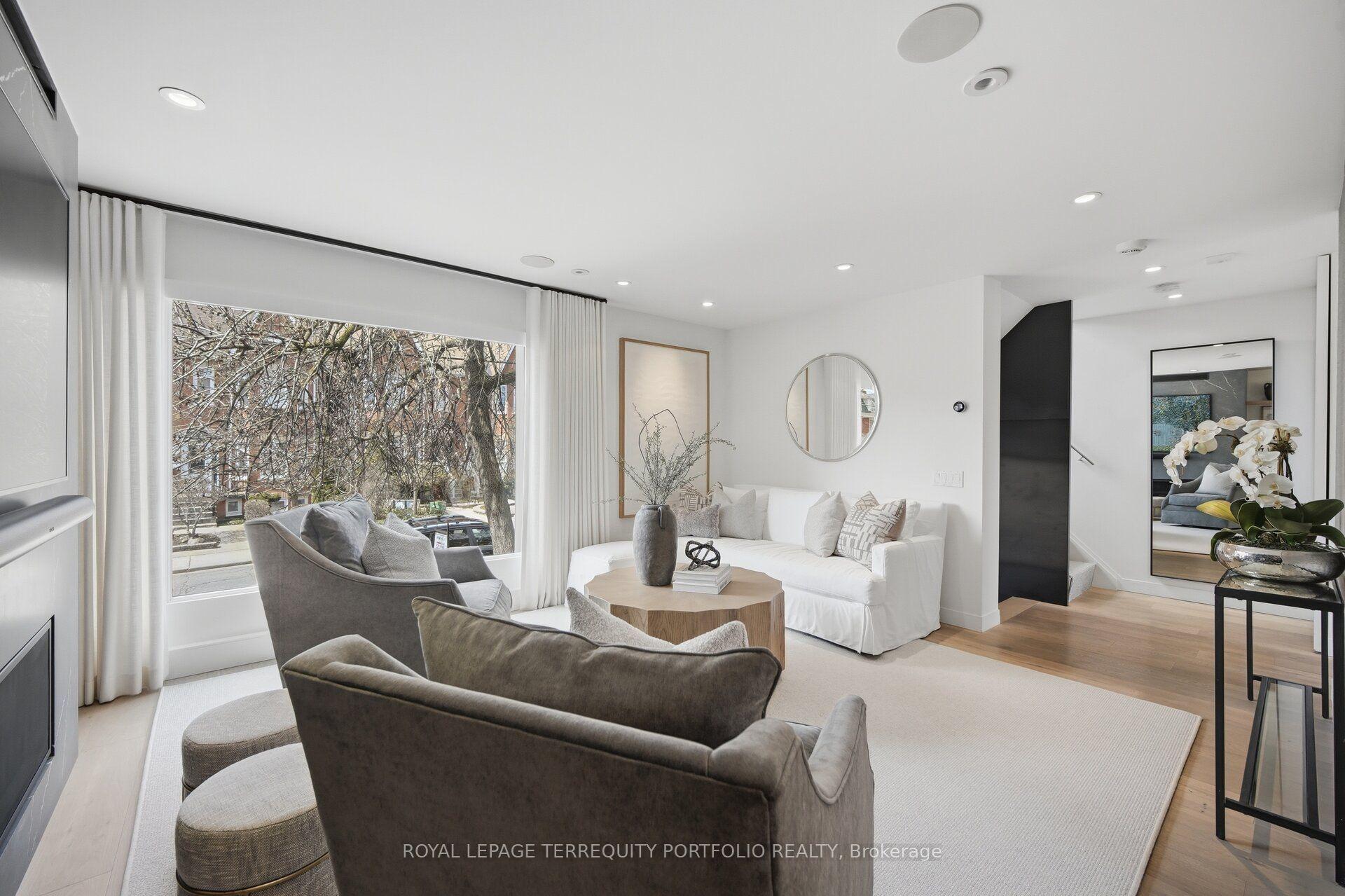 99 Claremont Street, Toronto, ON M6J 2M7
