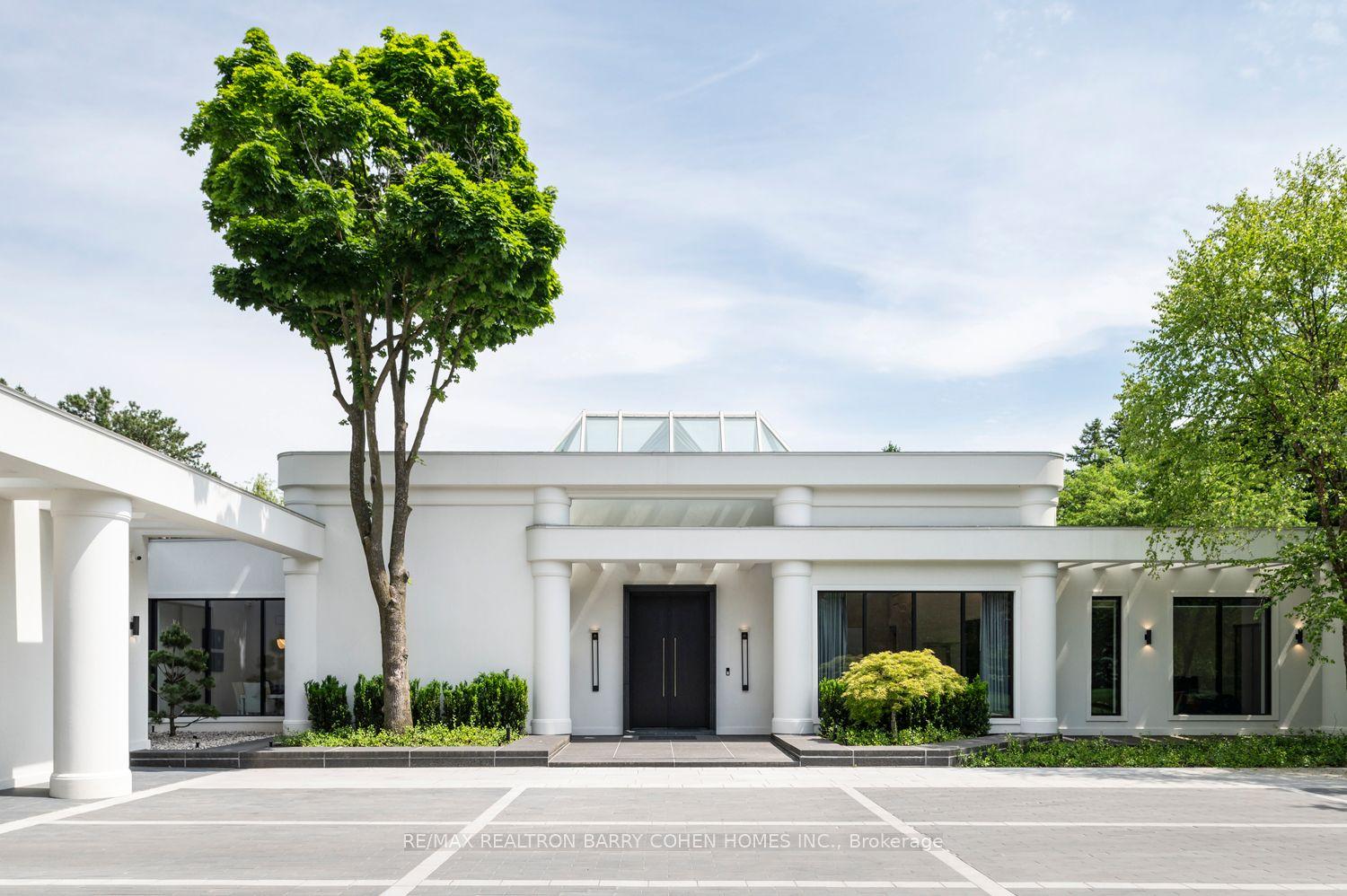 45 Park Lane Circle, Toronto, ON M3C 2N3