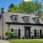 52 Angus Drive, Toronto, ON M2J 2X1