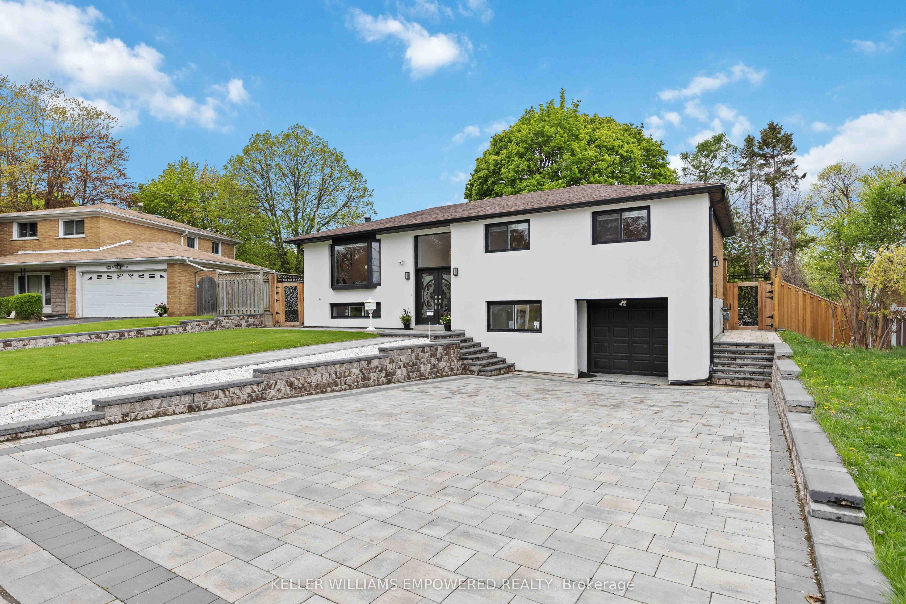112 Kingslake Road, Toronto, ON M2J 3E8