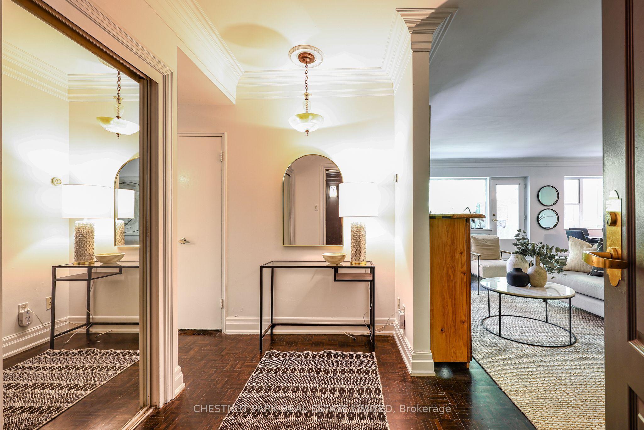 21 Dale Avenue 612, Toronto, ON M4W 1K3