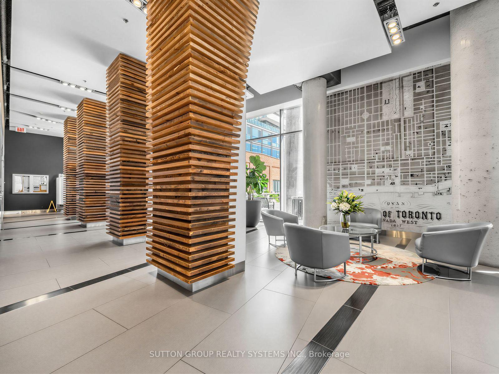 70 Distillery Lane 907, Toronto, ON M5A 0E3