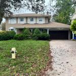 10 Shawfield Crescent, Toronto, ON M3A 1S1