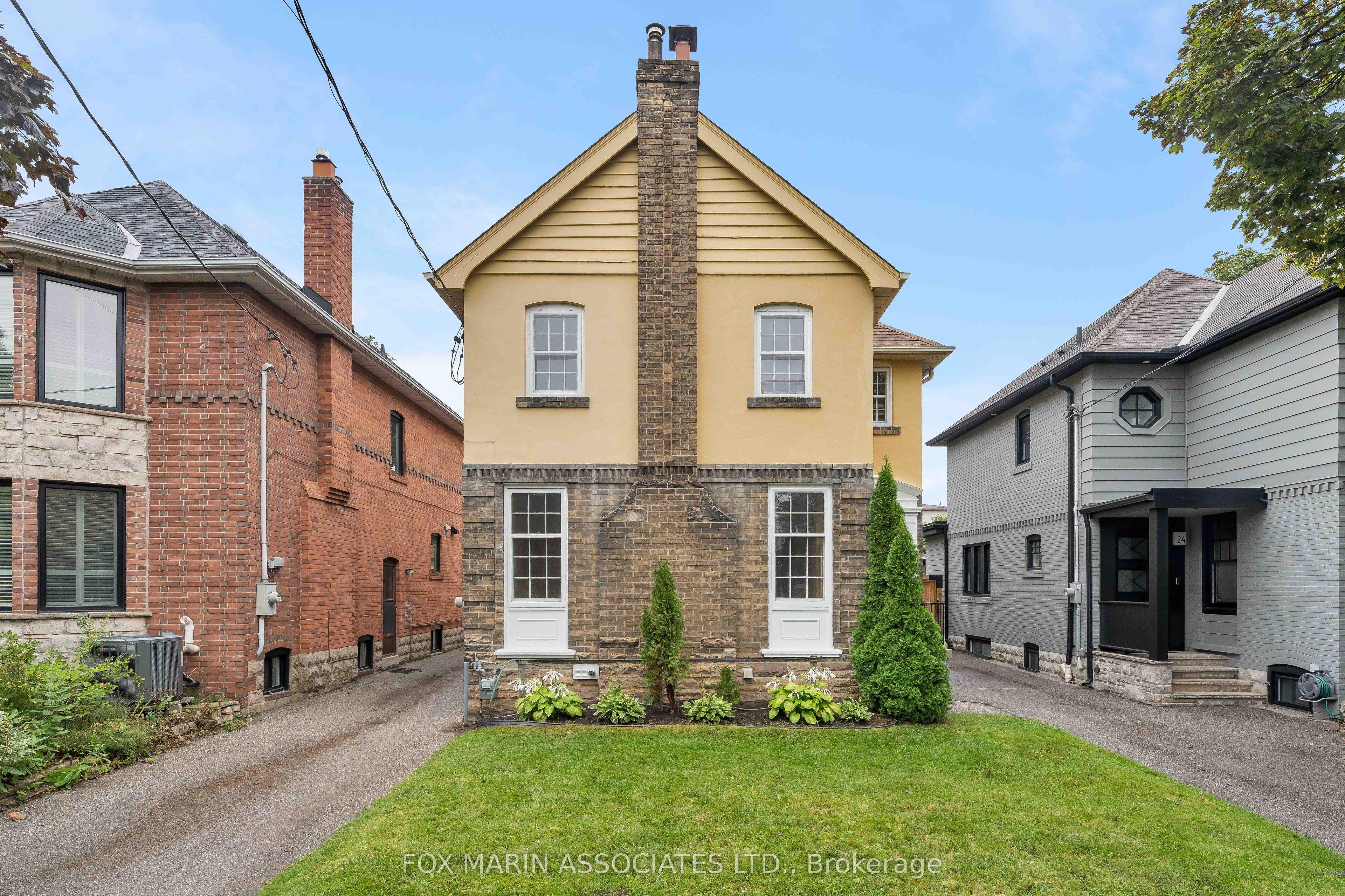 26 Claxton Boulevard, Toronto, ON M6C 1L8