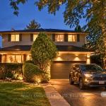 12 Mandel Crescent, Toronto, ON M2H 1B9