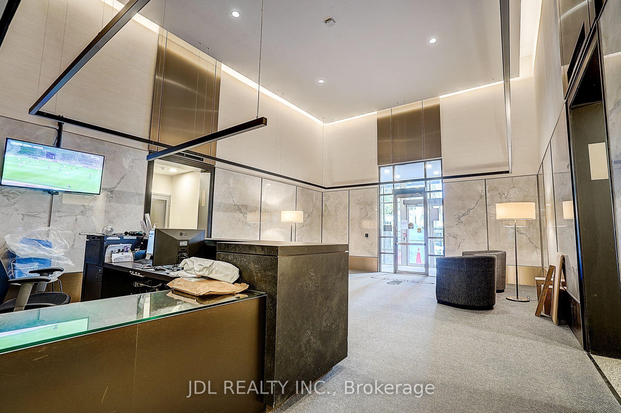 23 Hollywood Avenue 1202, Toronto, ON M2N 7L8