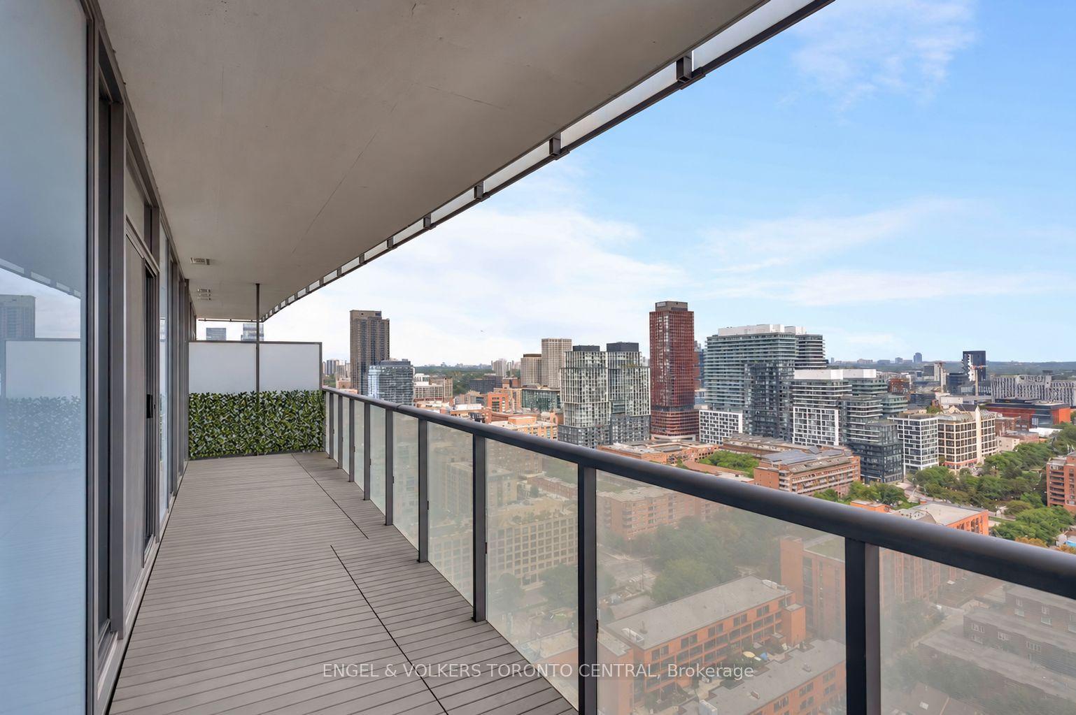 1 Market Street 2405, Toronto, ON M5E 0A2