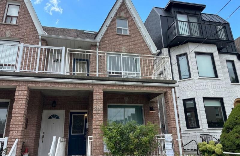 204 Gladstone Avenue #A, Toronto, ON M6J 3L4