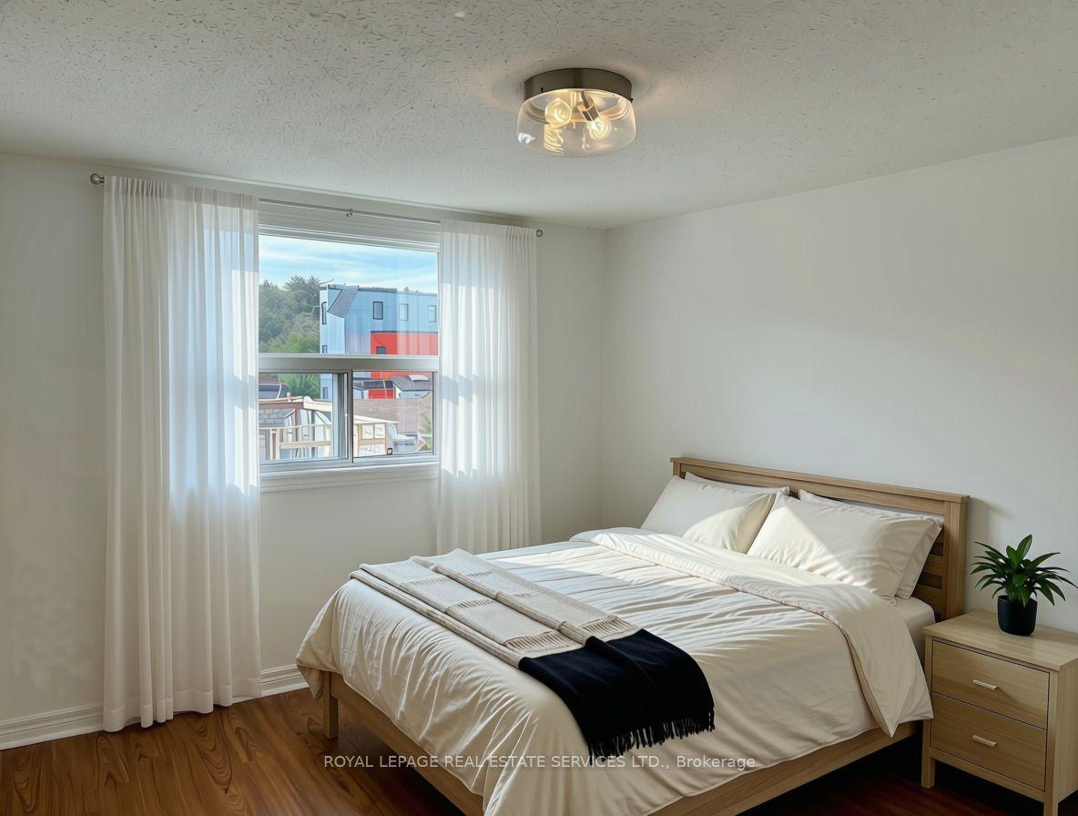 204 Gladstone Avenue #A, Toronto, ON M6J 3L4