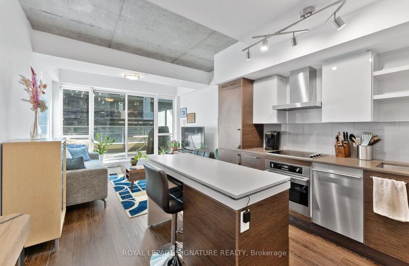 1030 King Street W 333, Toronto, ON M6K 0B4