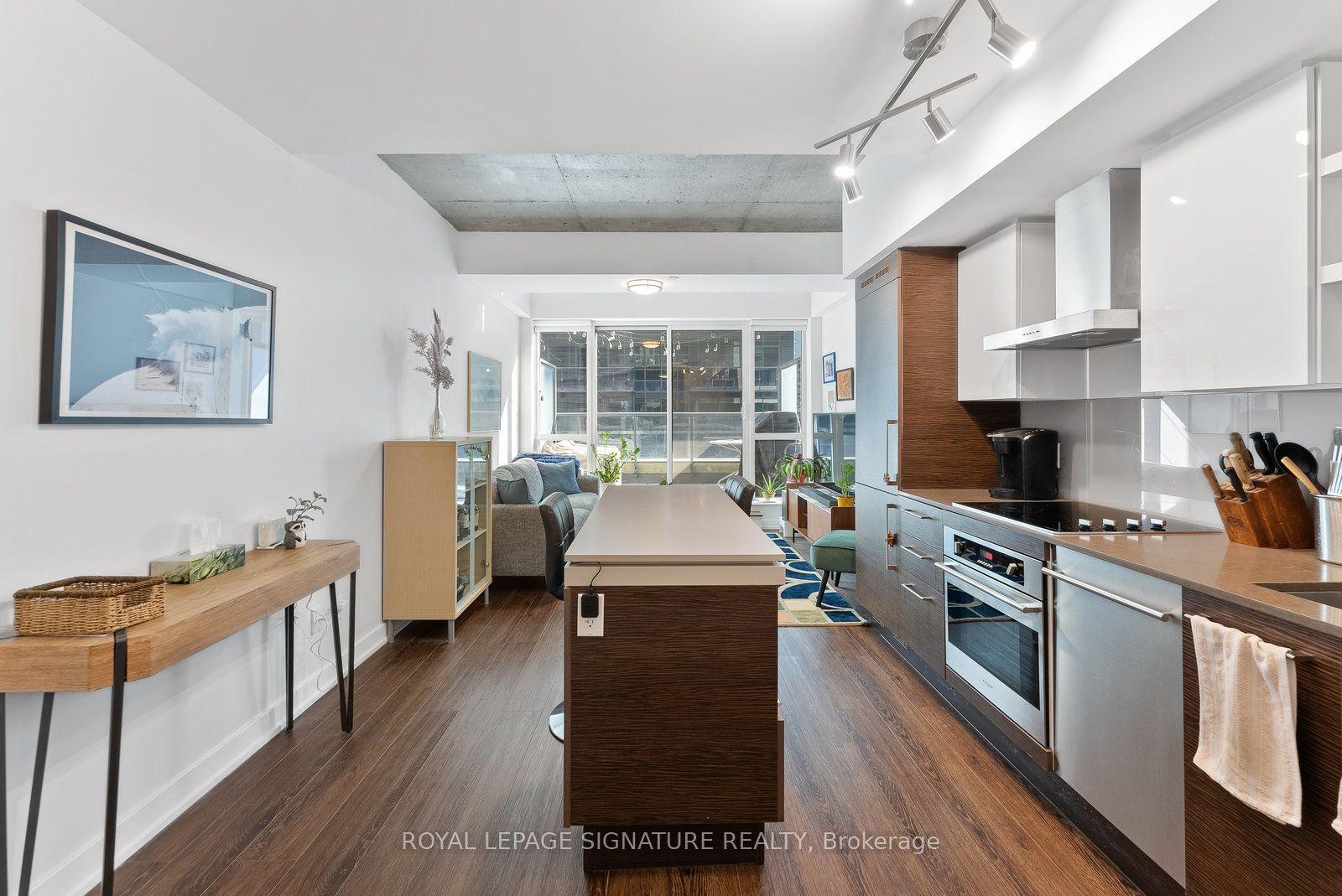 1030 King Street W 333, Toronto, ON M6K 0B4