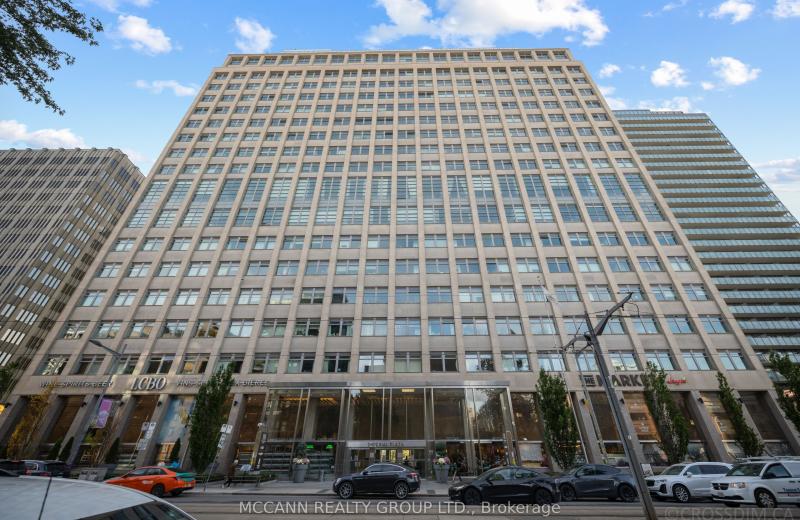 111 St Clair Avenue W 1602, Toronto, ON M4V 1N5