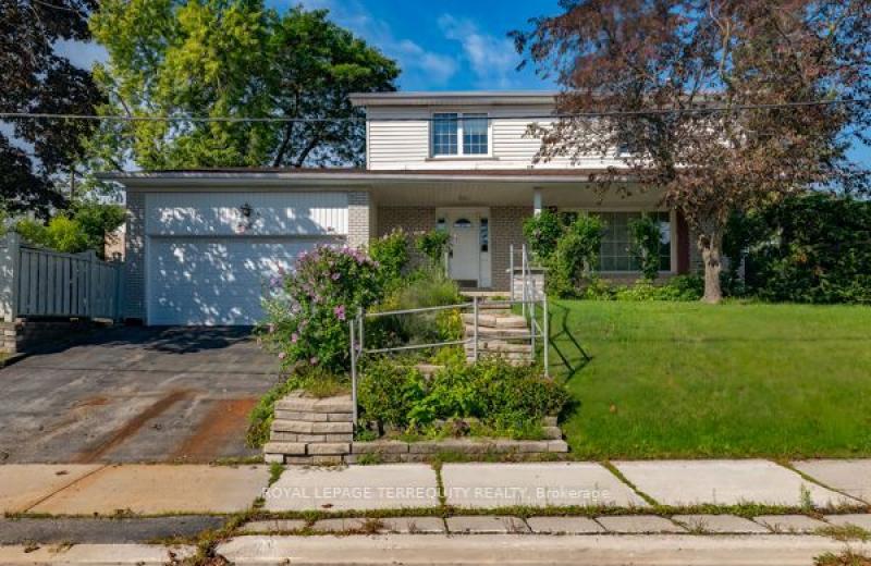 1 Snowcrest Avenue, Toronto, ON M2K 2K5
