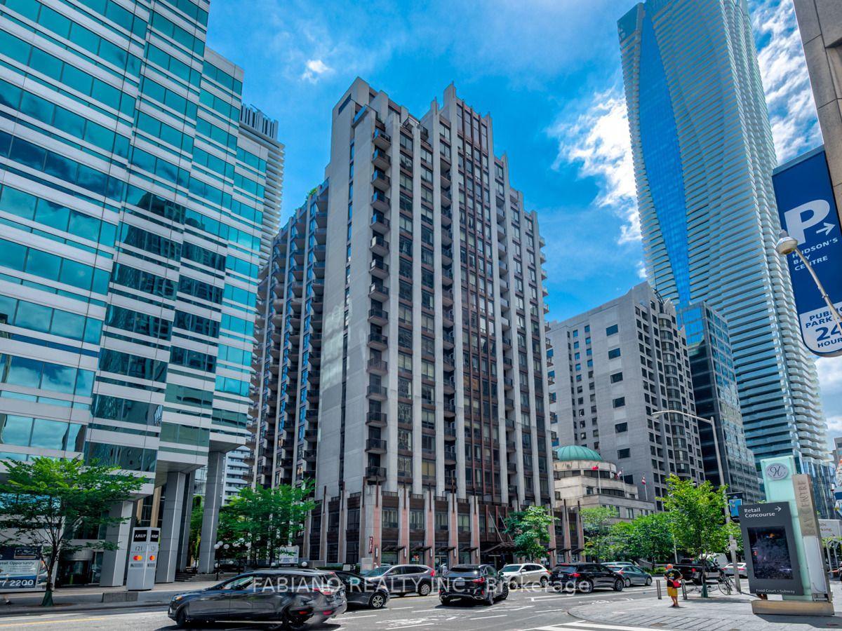 85 Bloor Street E 409, Toronto, ON M4W 0A8