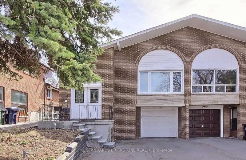 121 James Gray Drive, Toronto, ON M2H 1P2