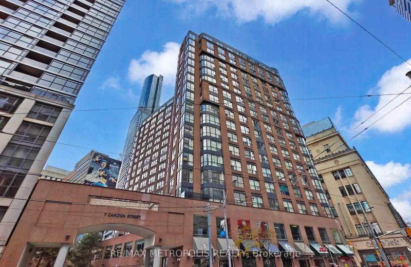 7 Carlton Street 1702, Toronto, ON M5B 2M3