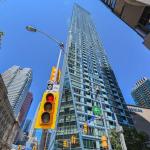 8 The Esplanade N 3712, Toronto, ON M5E 0A6
