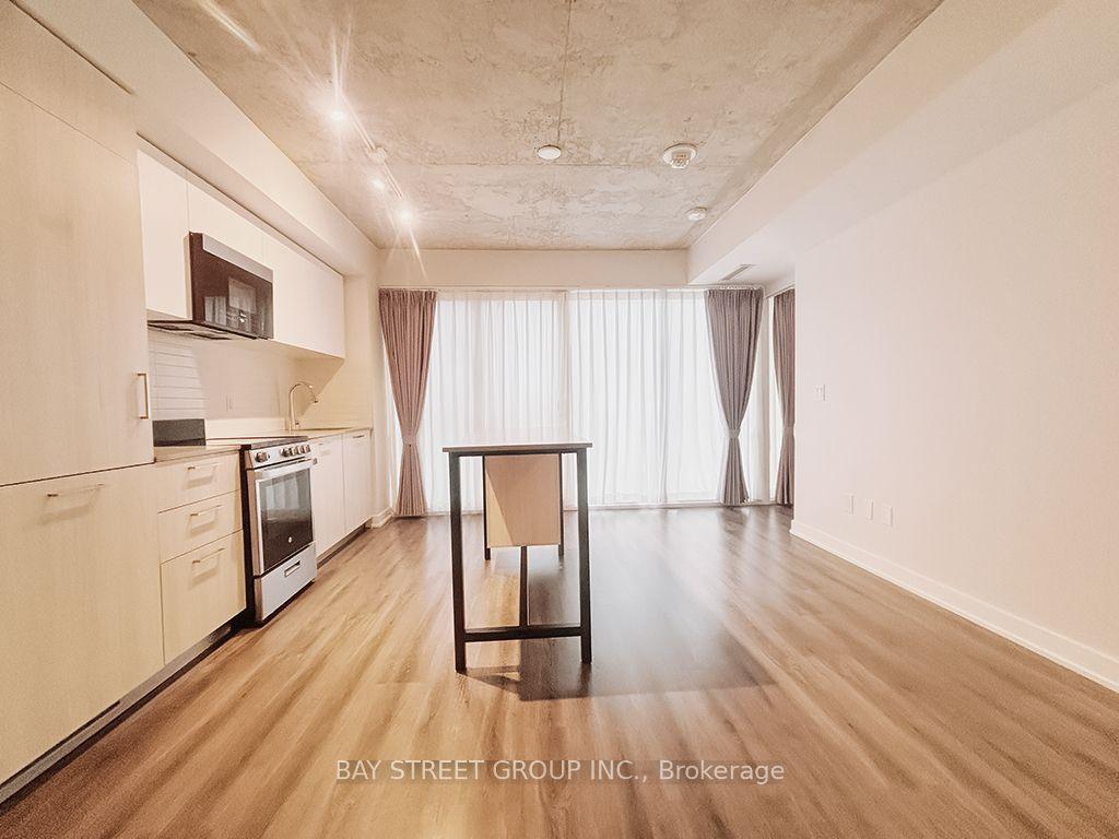 65 Mutual Street 1805, Toronto, ON M5B 0E5