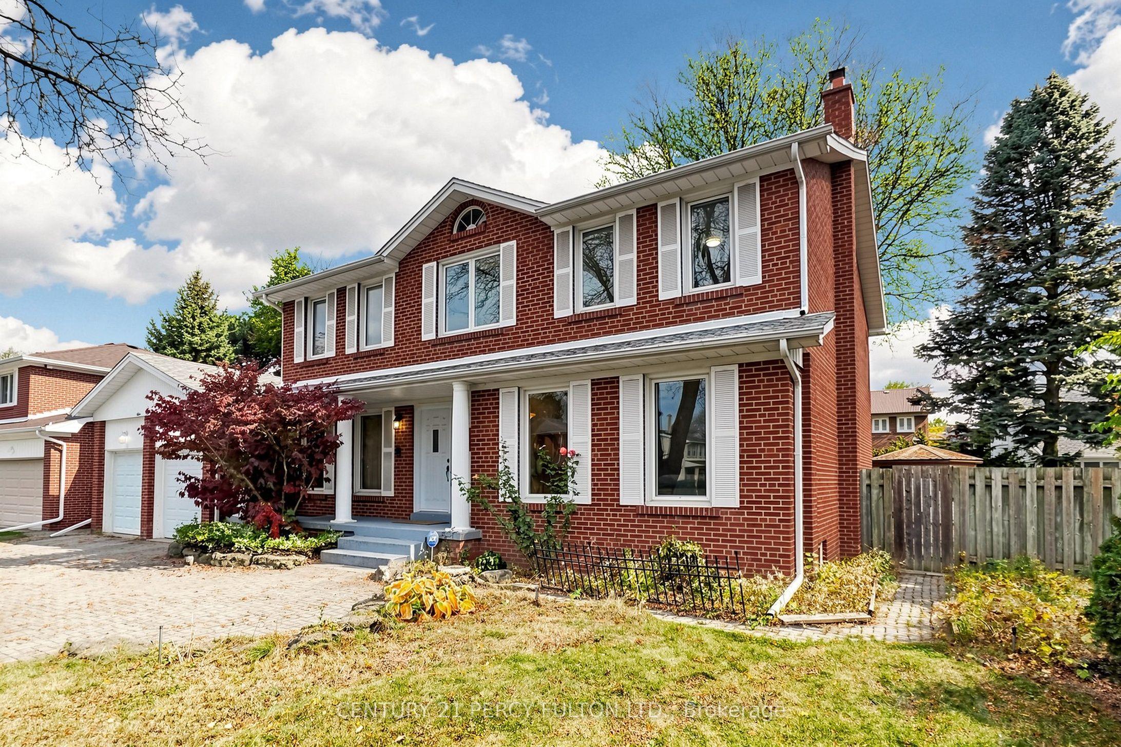 24 Tullamore Drive, Toronto, ON M2L 2E8