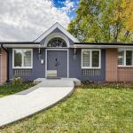 1 Malabar Place, Toronto, ON M3B 1A4