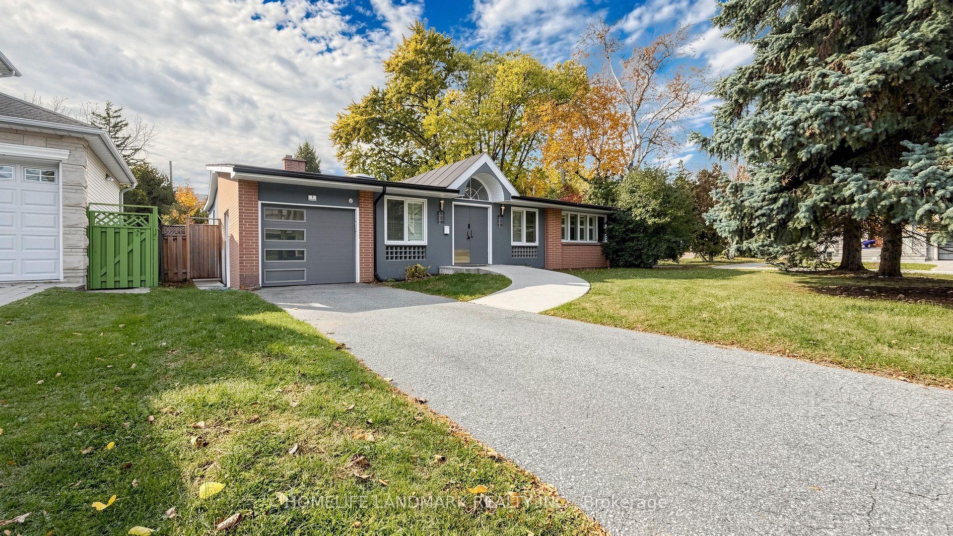 1 Malabar Place, Toronto, ON M3B 1A4