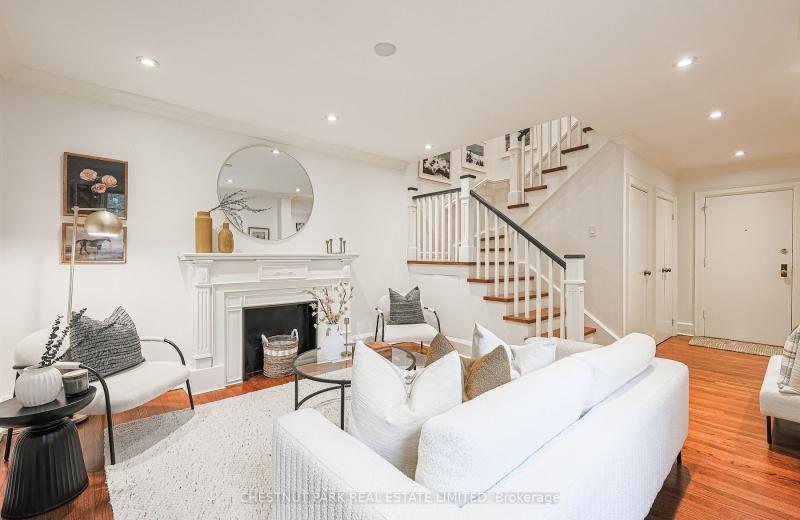 480 Oriole Parkway 111, Toronto, ON M5P 2H8
