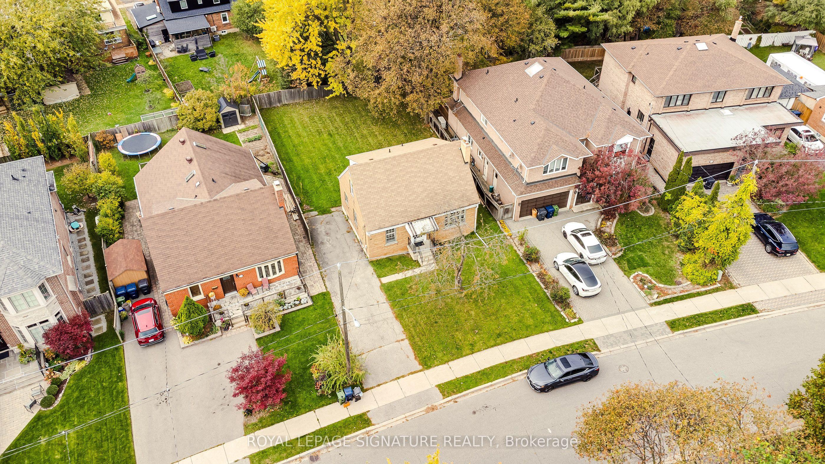 20 Silverton Avenue, Toronto, ON M3H 3E6