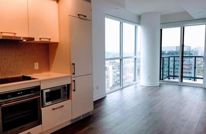87 Peter Street 2306, Toronto, ON M5V 0P1