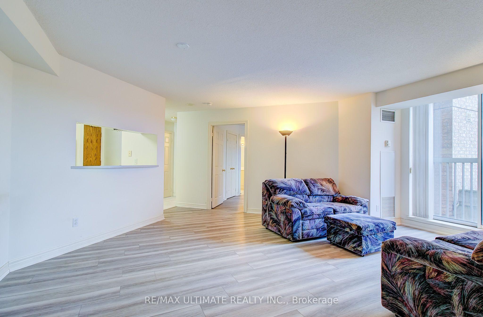 1700 Eglinton Avenue E 525, Toronto, ON M4A 2X4