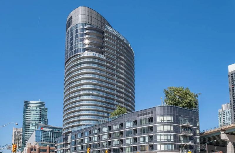 38 Dan Leckie Way 2112, Toronto, ON M5V 2V6