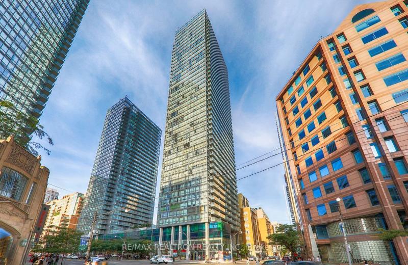 38 Grenville Street 3305, Toronto, ON M4Y 1A5